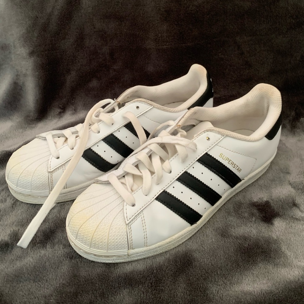 Adidas superstars, barely worn